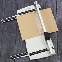 Load image into Gallery viewer, Tim Holtz Tonic Rotary Trimmer (3960e)