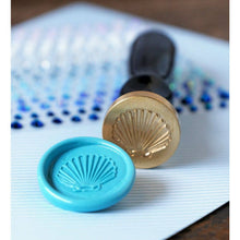 Load image into Gallery viewer, Seashell - Wax Seal Stamper
