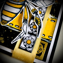 Load image into Gallery viewer, PaperArtsy Rubber Stamp Set Bee &amp; Hexagons designed by Tracy Scott (TS059)
